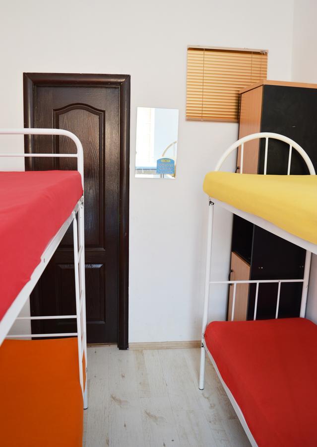 קייב Hostel Vokzal מראה חיצוני תמונה