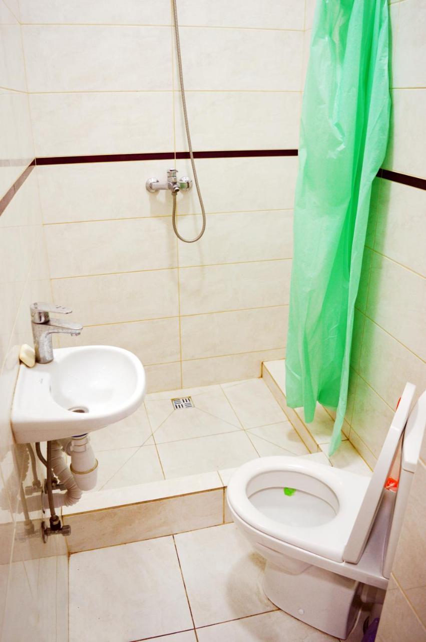 קייב Hostel Vokzal מראה חיצוני תמונה
